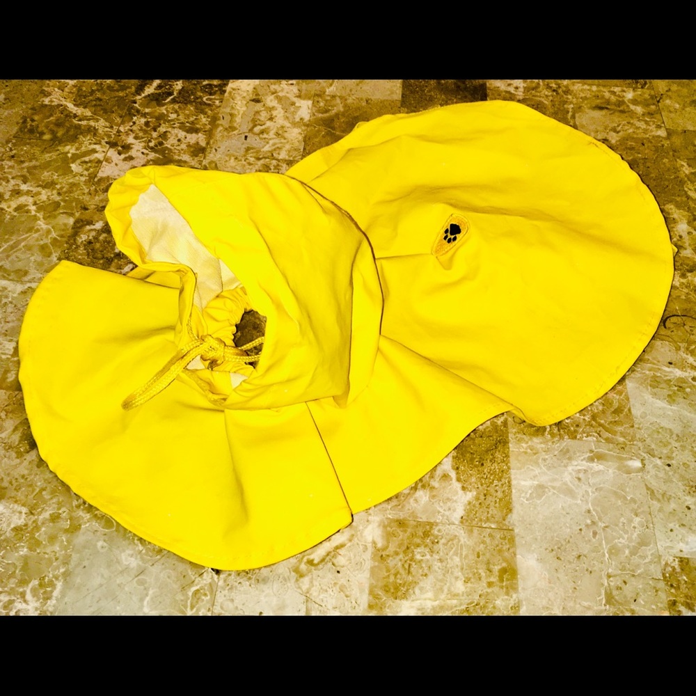 Doggiduds Size Small Yellow Doggie raincoat.. 🐶